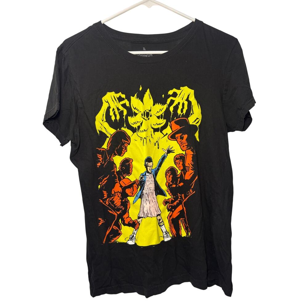 Netflix Stranger Things Eleven Loot Crate Graphic T-Shirt Women's Size XL